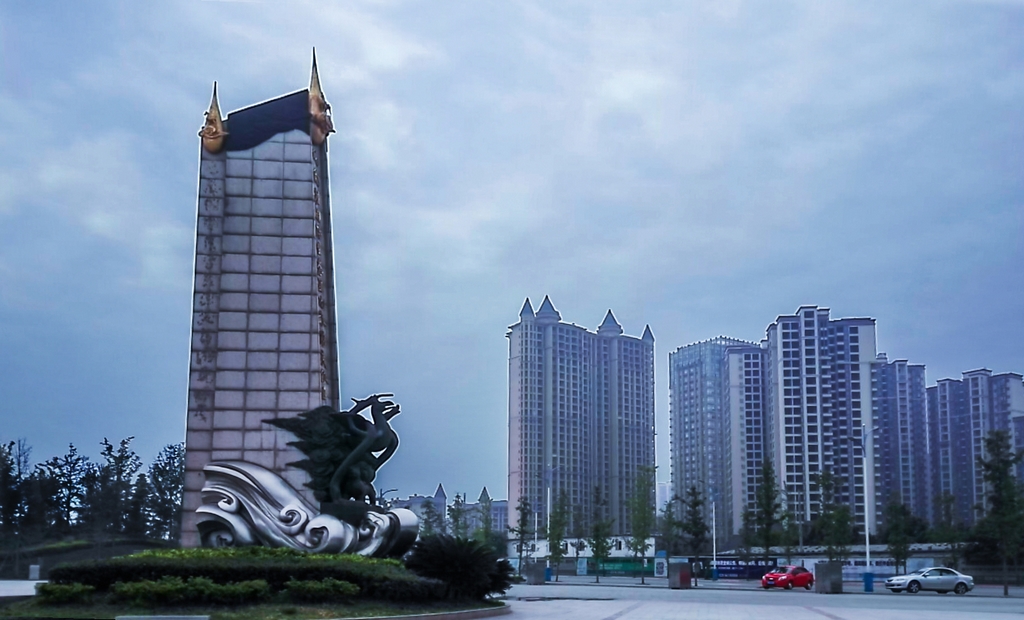 [详细]      秦继勋 作品介绍:拍于成都市第十三届运动会青白江.