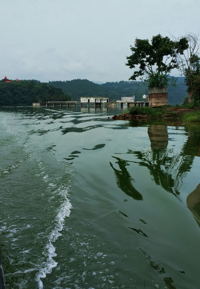 龙泉湖